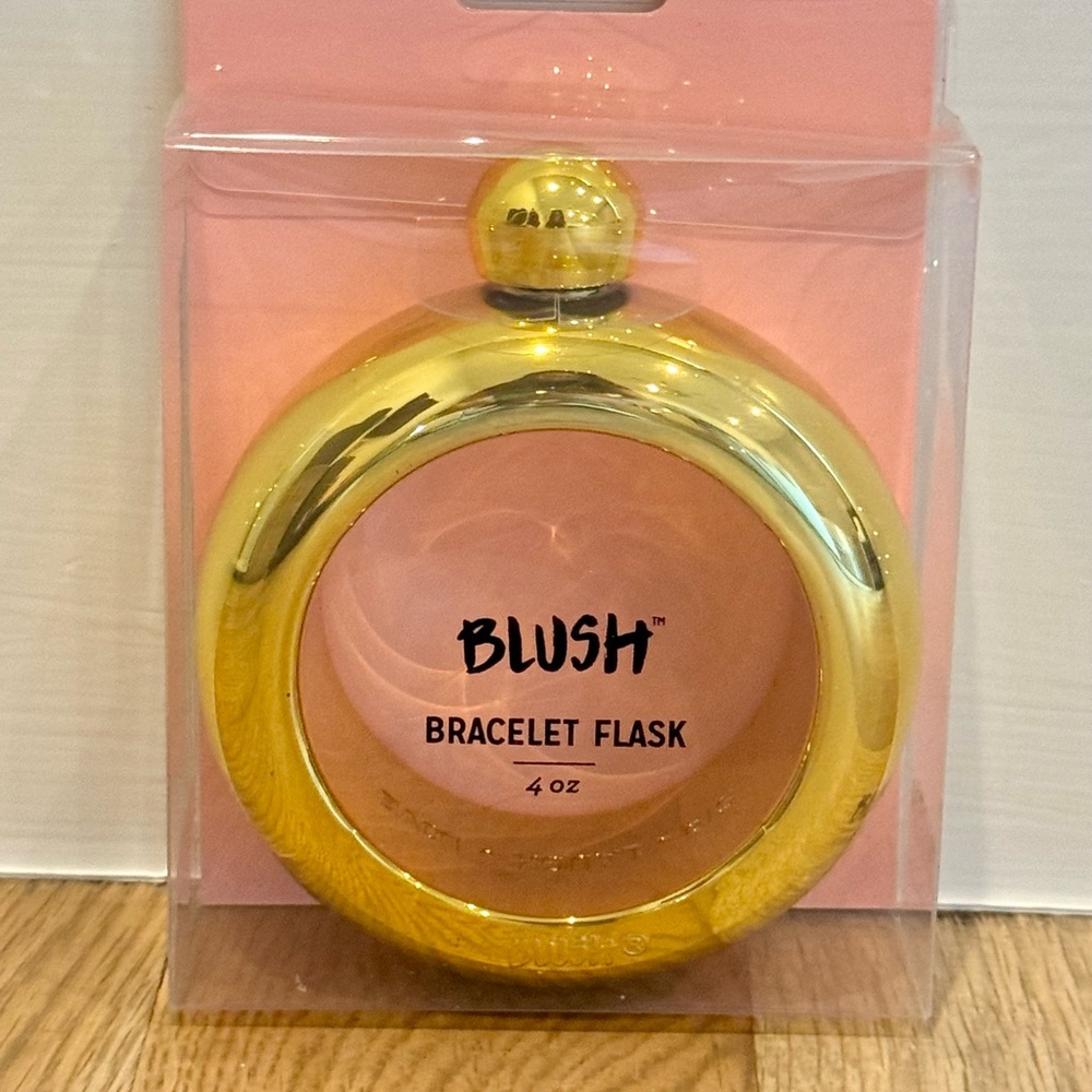 BLUSH 4 OZ BRACELET FLASK Fun For Golf GNO